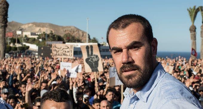 بعد حصوله على البكالوريا من داخل السجن بميزة حسن ..الزفزافي يشكر المهنئين