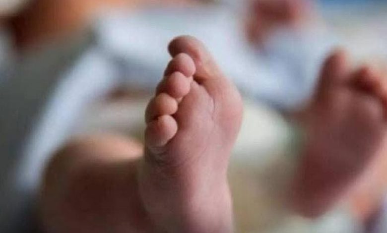 الدريوش : وفاة رضيع لأسرة مهاجرة بسبب غياب طبيب يحرك حقوقيين