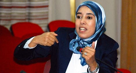 ماء العينين تهاجم “الاعلام العمومي”.. قوامه الانغلاق والإقصاء والسطحية