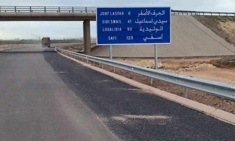 هجــ..وم بالحــ..جارة على مرتادي الطريق السيار بأسفي يتسبب في حوادث