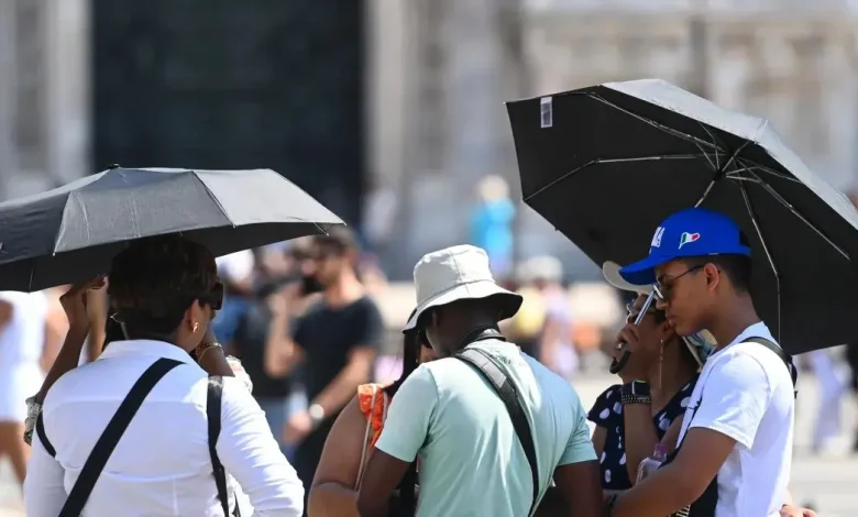 موجة الحرارة بالمغرب ..انتعاش للسياحة الشاطئية وإجهاد على قطاعات اخرى